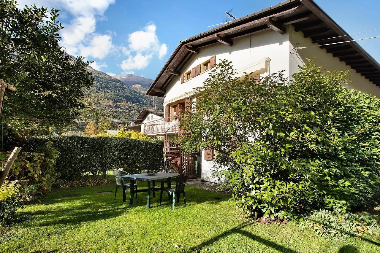 CASA VACANZA Ski Bike Mortirolo DOLCE LETIZIA Tovo di Sant'Agata 0*,  Italia